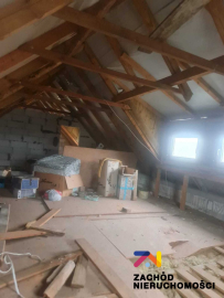 Dom wolno stojący w pobliżu Krosna Odrz.